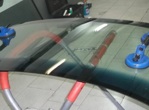 Лобовое стекло для BMW